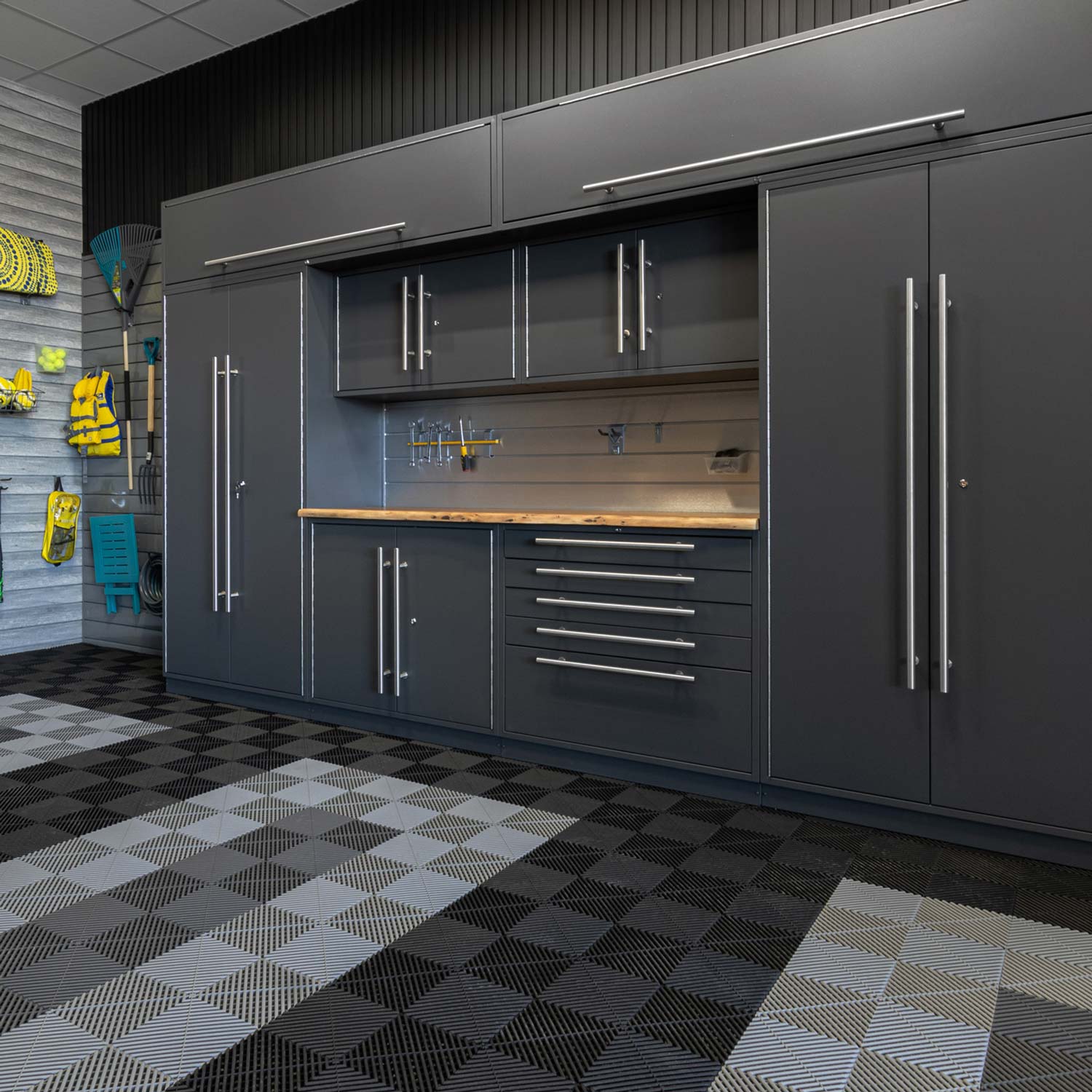 Armoires LUX — Ensemble de 13 pieds — MAX